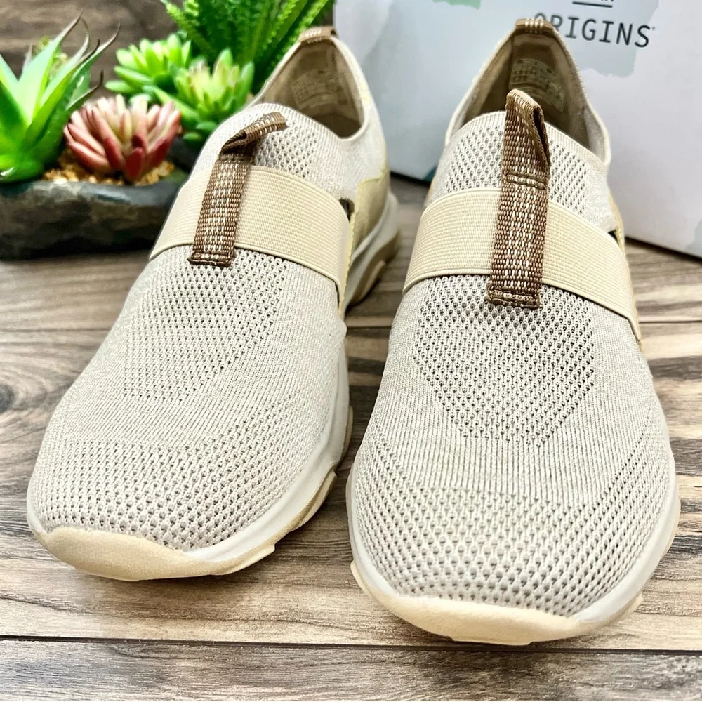 NIB Earth Origins Tanvi 8W 9W Knit Trail Slip On Sneaker Sand White Fabric - Picture 3 of 14